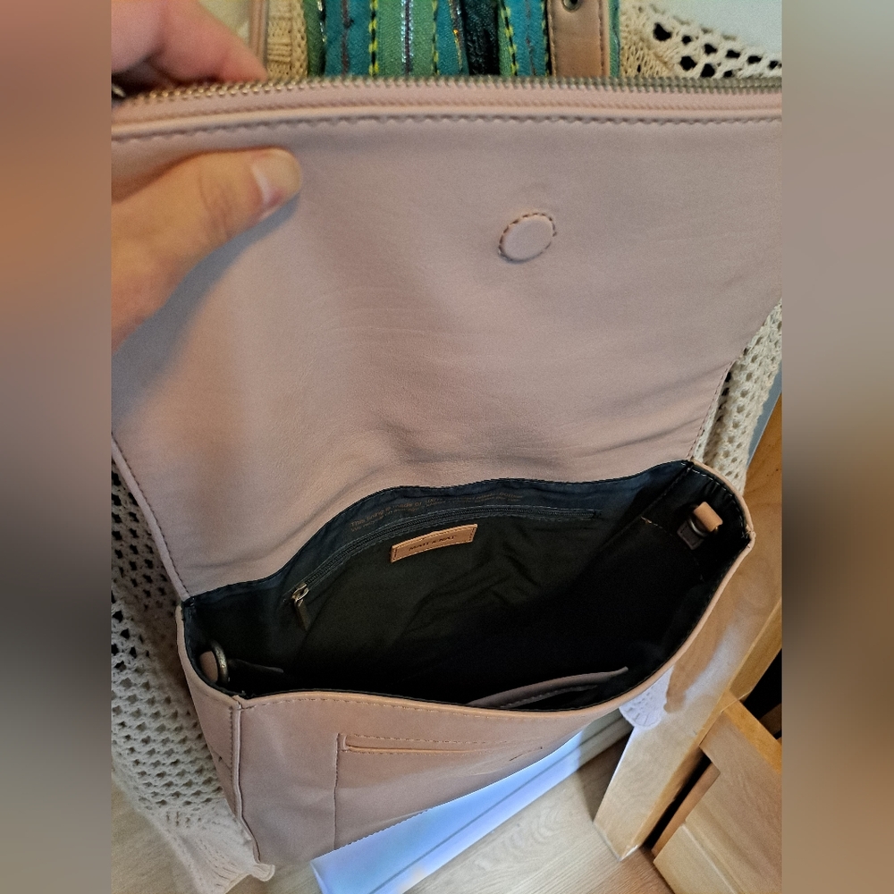 Matt & Nat Blush Vegan Leather Bag - Picture 4 of 5